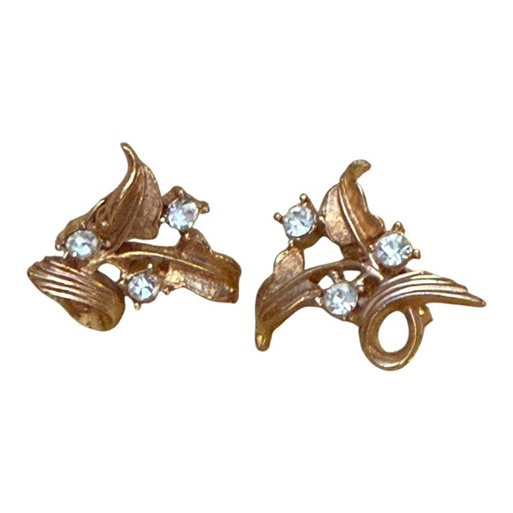 Vintage Clip-On Earrings - Picture 1 of 4